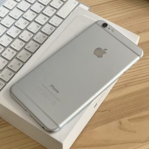 Apple iPhone 6 Plus 64 GB Silver Б/У - Зображення 2