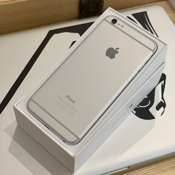 Apple iPhone 6 Plus 32 GB Silver Б/У - ТвойGadget