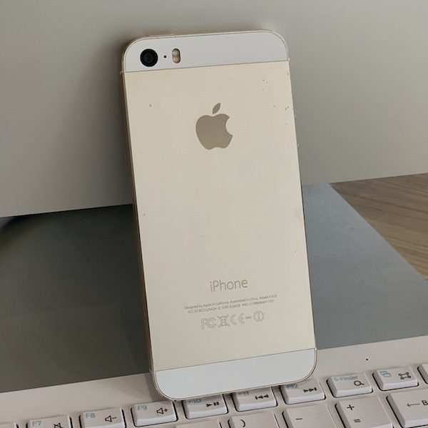 Apple iPhone 5s 64 GB Gold Б/У - ТвойGadget