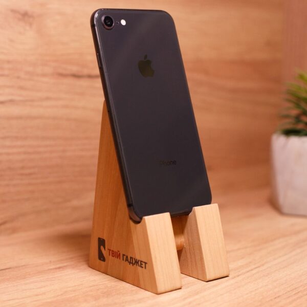 Apple iPhone 8 64 GB Space Gray (MQ6G2) Б/У - ТвойGadget