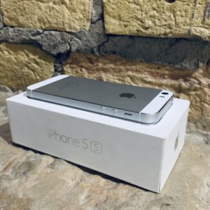 Apple iPhone 5s 64 GB Silver Б/У - Зображення 3