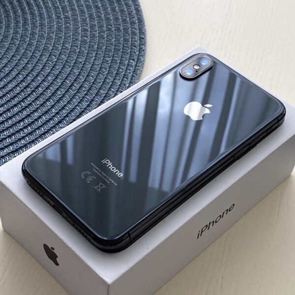 1 Apple iPhone XS 256GB Space Gray (MT9H2) Витринный - ТвойGadget