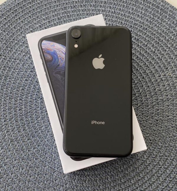 Apple iPhone XR 256GB Black (MRYJ2) Витринный - ТвойGadget
