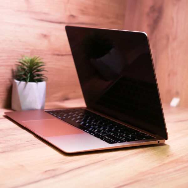 Apple MacBook Air 13″ Gold 2018 (MREE2, 5REE2) Б/У - ТвойGadget