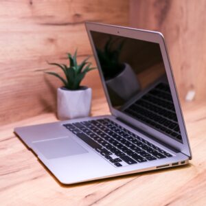Apple MacBook Air 13" (MQD52) 2017 Б/У — изображение 3