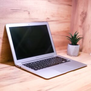 Apple MacBook Air 13" (MQD32) 2017 Б/У