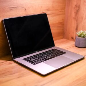 Apple MacBook Pro 15″ Silver 2019 (MV922) Б/У - ТвойGadget