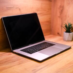 Apple MacBook Pro 15″ Silver 2019 (MV932) Б/У - ТвойGadget