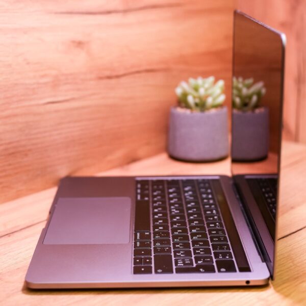 Apple MacBook Pro 13″ Space Gray 2019 (MV962) Б/У - ТвойGadget