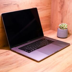 Apple MacBook Pro 15″ Space Gray 2019 (MV902) Б/У - ТвойGadget