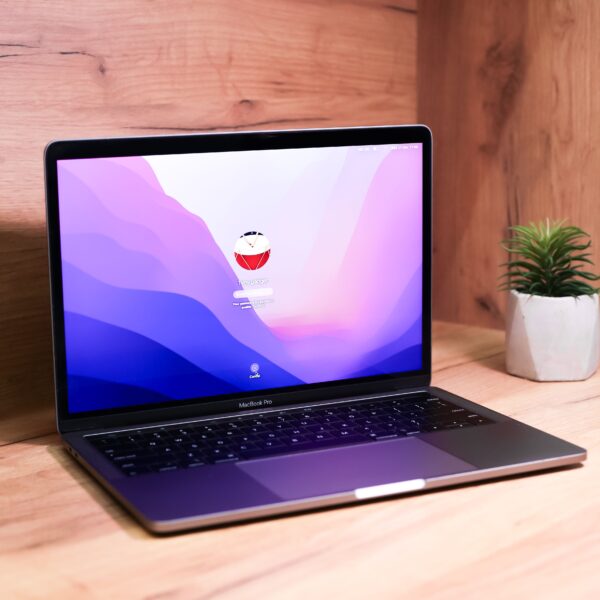 Apple MacBook Pro 13″ Space Gray Late 2020 (MYD82) Б/У - ТвойGadget