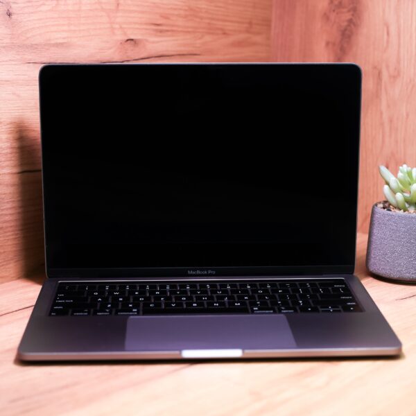 IMG_3904_result Apple MacBook Pro 13″ Space Gray 2020 (MXK32) Б/У - ТвойGadget
