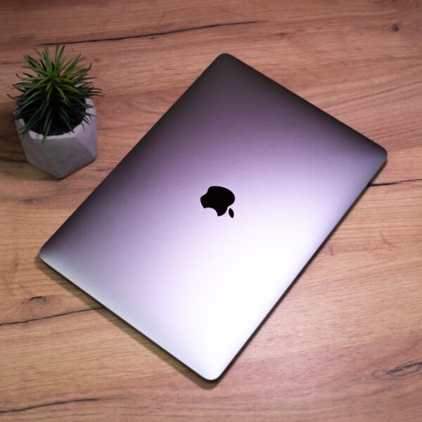 Apple MacBook Pro 13″ Space Gray 2018 (MR9Q2, 5R9Q2) Б/У - ТвойGadget