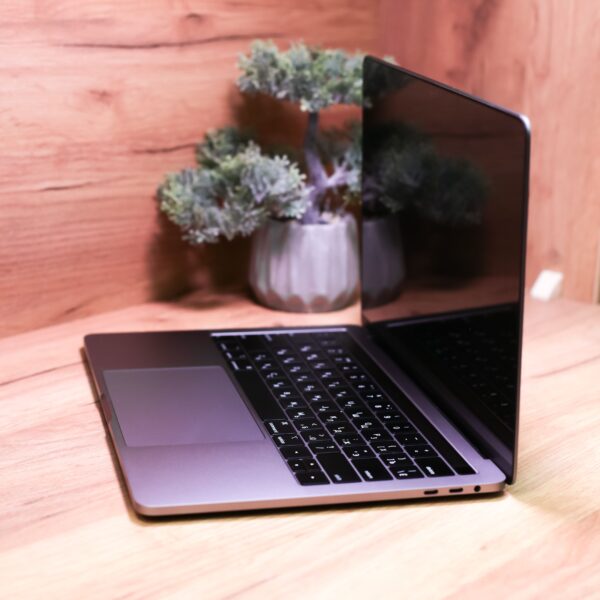 Apple MacBook Pro 13″ Space Gray 2018 (MR9R2) Б/У - ТвойGadget