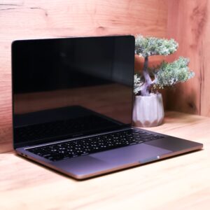 Apple MacBook Pro 13" Space Gray 2018 (MR9R2) Б/У — изображение 3