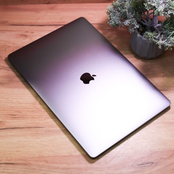 Apple MacBook Pro 15″ Space Gray (MLH52) 2016 Б/У - ТвойGadget