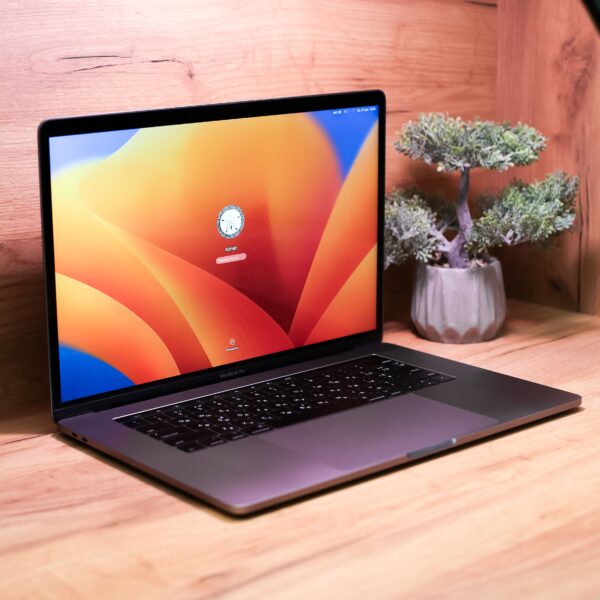 Apple MacBook Pro 15″ Space Gray (MLH52) 2016 Б/У - ТвойGadget