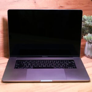 Apple MacBook Pro 15" Space Gray (MLH52) 2016 Б/У