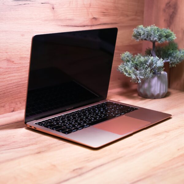 Apple MacBook Air 13″ Gold 2018 (MREF2, 5REF2) Б/У - ТвойGadget