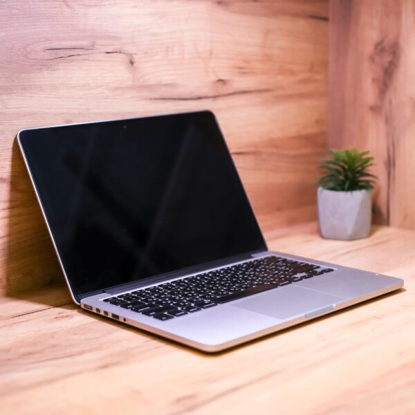Apple MacBook Pro 13″ with Retina display (MF840) 2015 Б/У - ТвойGadget