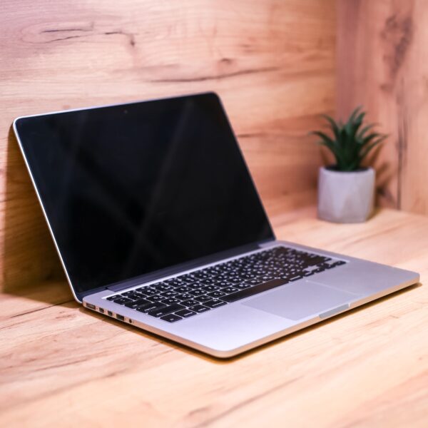 Apple MacBook Pro 13″ with Retina display (MF839) 2015 Б/У - ТвойGadget
