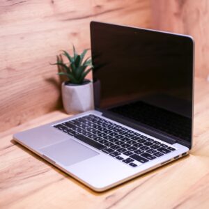 Apple MacBook Pro 13" with Retina display (MF839) 2015 Б/У - Зображення 3