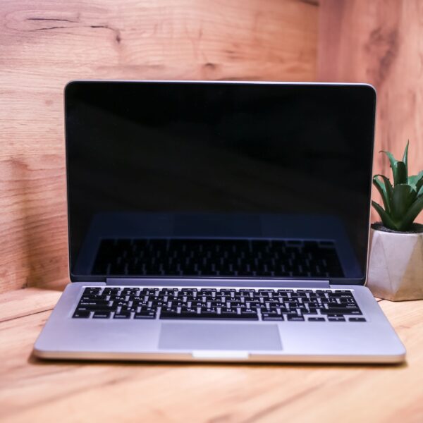 Apple MacBook Pro 13″ with Retina display (MF839) 2015 Б/У - ТвойGadget