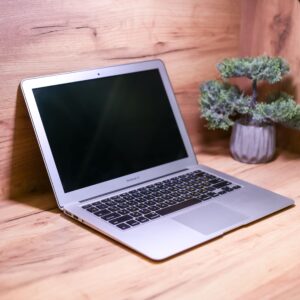Apple MacBook Air 13" Early 2015 MJVG2 Б/У