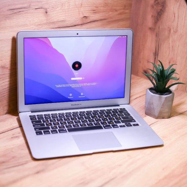 Apple MacBook Air 11″ Early 2015 MJVP2 Б/У - ТвойGadget