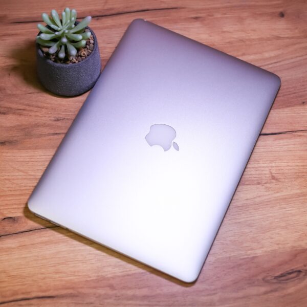 Apple MacBook Air 13″ Early 2015 MJVE2 Б/У - ТвойGadget