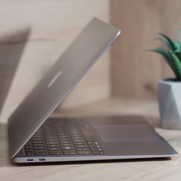 Apple MacBook Air 13″ Space Gray 2018 (MRE92, 5RE92) Б/У - ТвойGadget