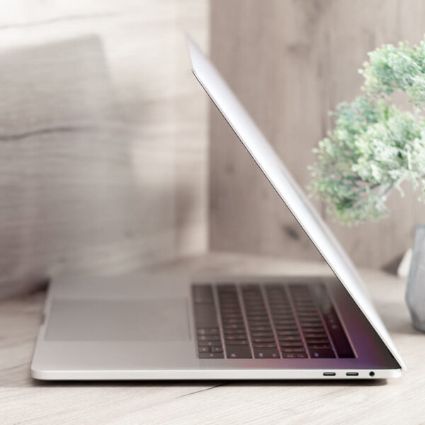 Apple MacBook Pro 13″ Silver (MLUQ2) 2016 Б/У - ТвойGadget