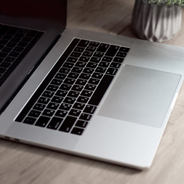 Apple MacBook Pro 15″ Silver (MLW92) 2016 Б/У - ТвойGadget
