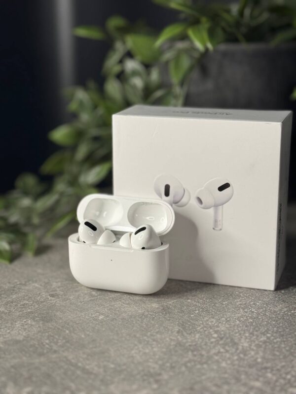 Apple AirPods Pro (MWP22) Б/У - ТвойGadget