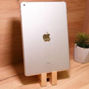 Apple iPad 10.2 2020 Wi-Fi 32GB Silver (MYLA2) Б/У — изображение 1