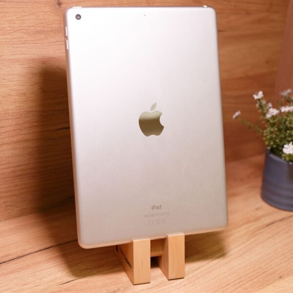 IMG_9373_result Apple iPad 10.2 2020 Wi-Fi 128GB Silver (MYLE2) Б/У - ТвойGadget