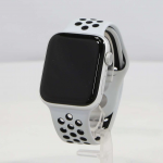 Apple Watch Series 5 GPS 40mm Space Gray Aluminum w. Black b.- Space Gray Aluminum (MWV82) Б/У - ТвойGadget