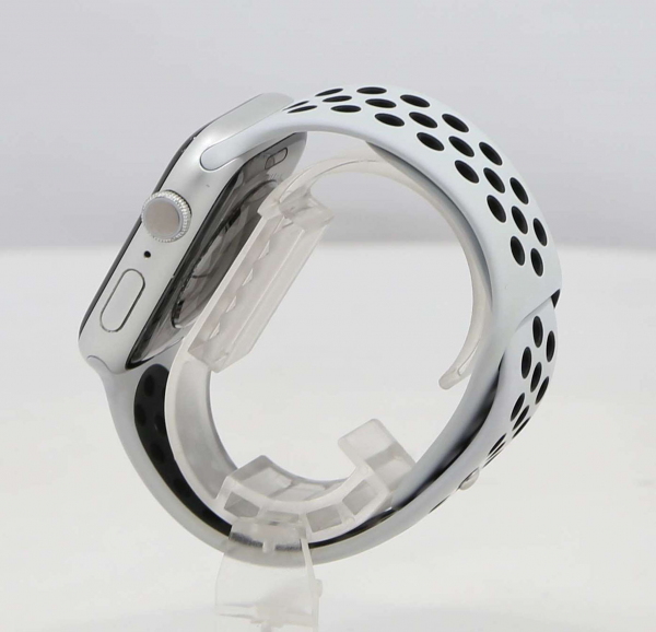 Apple Watch Nike Series 5 GPS 44mm Silver Aluminum w. Silver Aluminum (MX3V2) Б/У - ТвойGadget