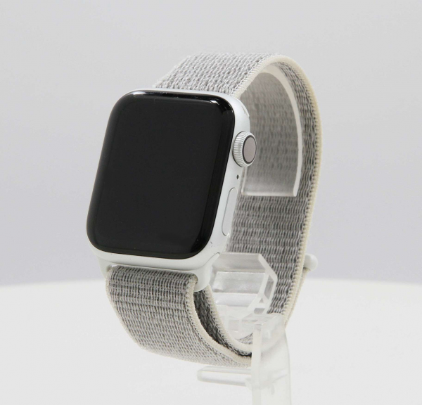 Apple Watch Series 4 GPS 40mm Silver Alum. w. Seashell Sport l. Silver Alum. (MU652) Б/У - ТвойGadget