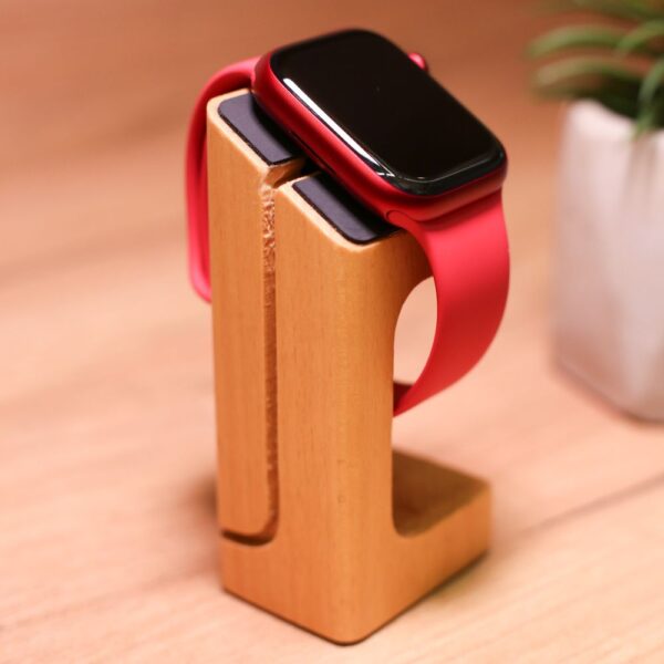 Apple Watch Series 7 GPS 41mm PRODUCT RED Aluminum Case With PRODUCT RED Sport Band (MKN23) Б/У - ТвойGadget