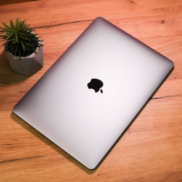 Apple MacBook Air 13″ Space Gray Late 2020 (MGQN3) Б/У - ТвойGadget
