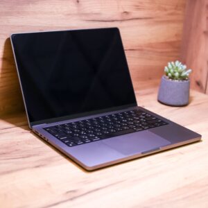 Apple MacBook Pro 14" Space Gray 2021 (Z15G001WM) Б/У — изображение 4