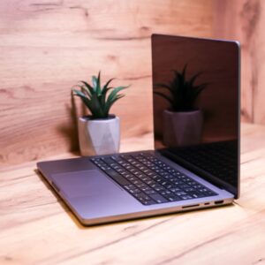 Apple MacBook Pro 14" 1TB/16GB Space Gray 2021 (MKGQ3) Б/У — изображение 3
