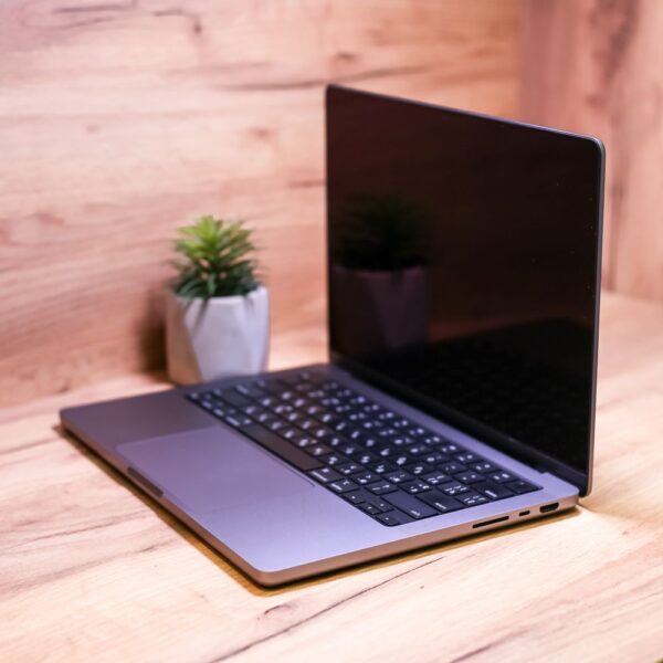 Apple MacBook Pro M1 Pro 14″ 512GB Space Gray (MKGP3) Б/У - ТвойGadget
