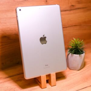 Apple iPad 10.2 2021 Wi-Fi 256GB Silver (MK2P3) Б/У — изображение 1