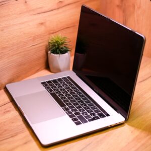 Apple MacBook Pro 15" Space Gray 2019 (Z0WW00024) Б/У — изображение 3