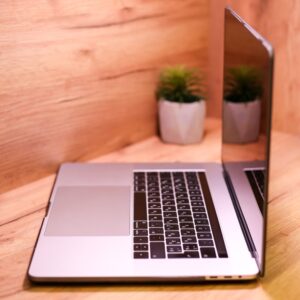 Apple MacBook Pro 15" Space Gray 2019 (Z0WW00024) Б/У — изображение 4