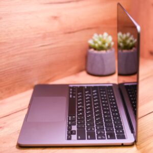 Apple MacBook Air 13,6" M2 Space Gray 2022 (MLXX3) Б/У - Зображення 4