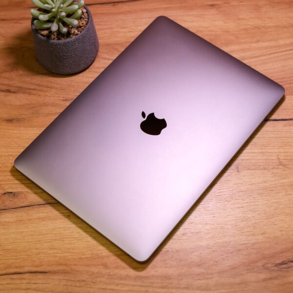 Apple MacBook Pro 13″ M2 Space Gray (MNEH3) Б/У - ТвойGadget