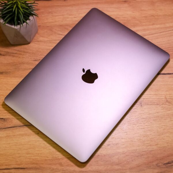 Apple MacBook Pro 13″ M2 Space Gray (MBPM2-06, Z16R0005U) Б/У - ТвойGadget